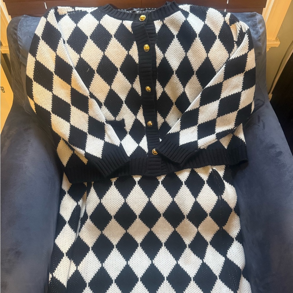 Eloquii Black and White Sweater Skirt Set with Bold Geometric Design